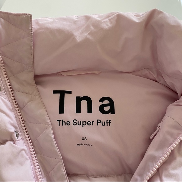 *SOLD* TNA SUPER PUFF JACKET BABY PINK - Picture 3 of 10